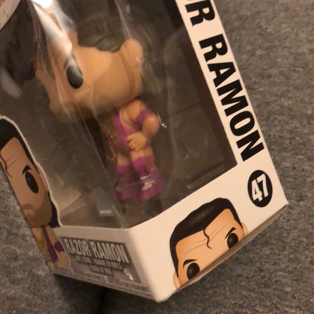 ⛓ NEW 🧔🏻 FunKo POP #47 🪒 Razor Ramon ⛓ WWE⛓ - Picture 6 of 9